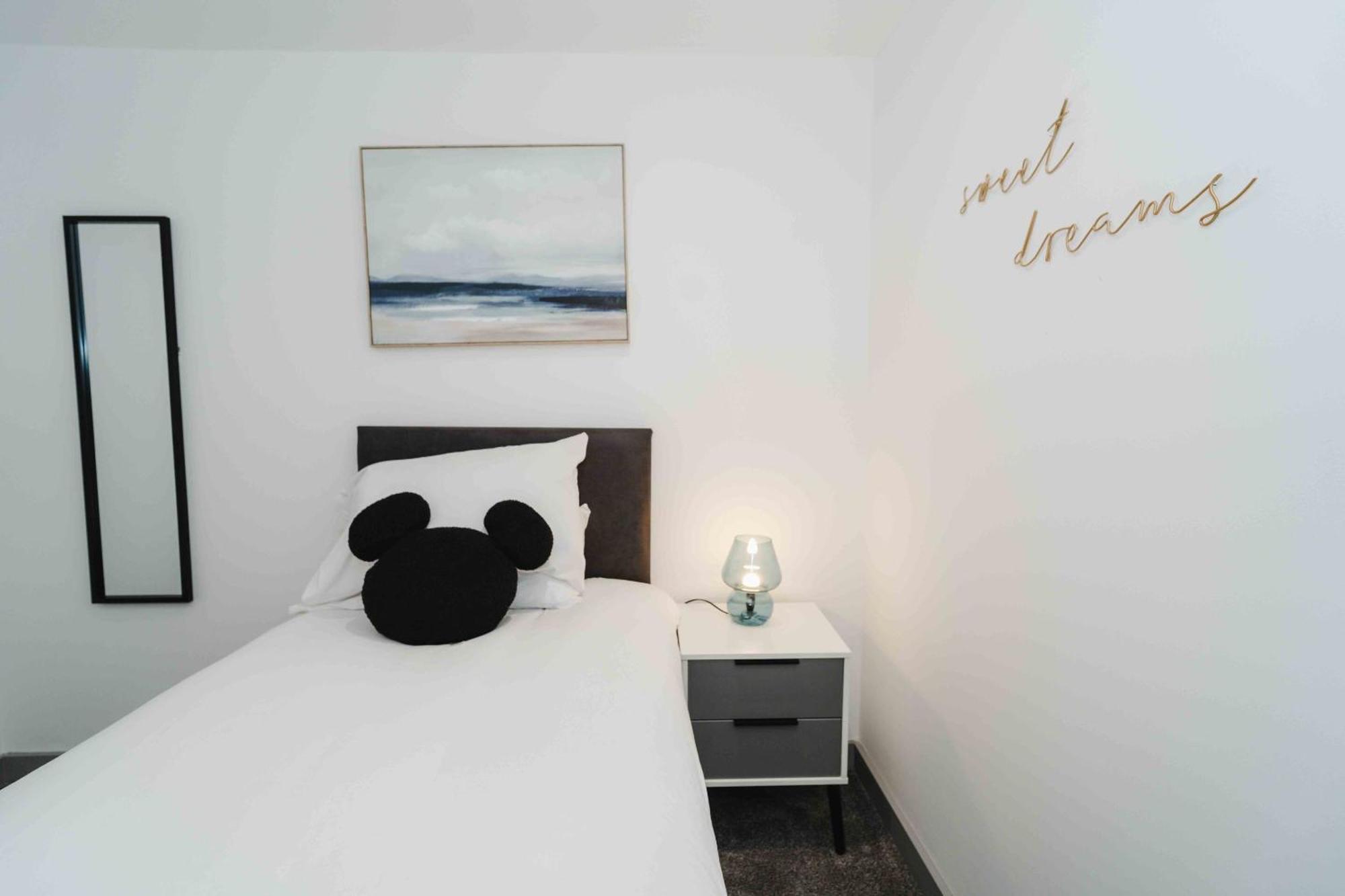 Stunning Luxury Stay By Vichy Kingston upon Hull Extérieur photo